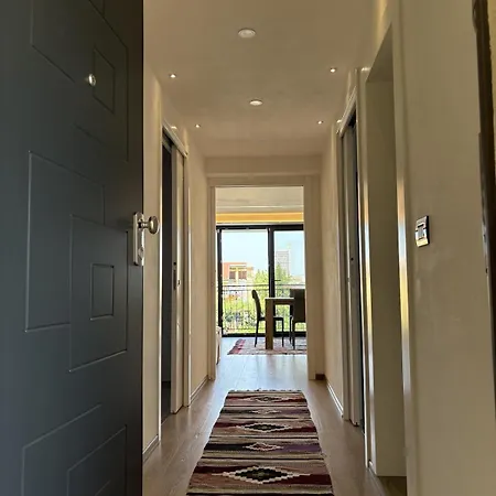 Kristal Lux * Tirana