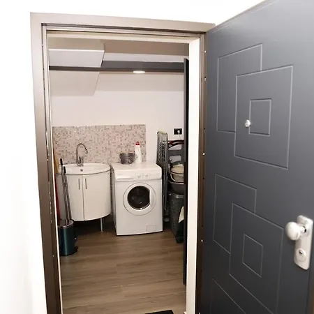 Kristal Lux Apartamento Tirana