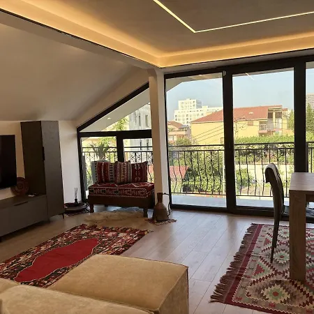 Kristal Lux Τίρανα