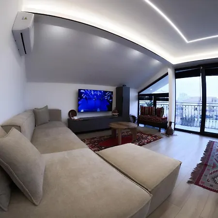 Kristal Lux Apartamento